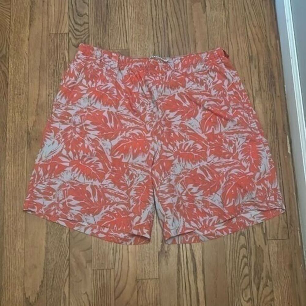 Columbia men’s swim trunks large   D